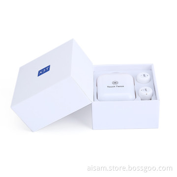 Headsets With Magnetic Charging Case